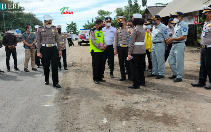 Kesaksian Warga Sekitar Lokasi Kejadian Laka Lantas Yang Menewaskan 5 Orang di Tuban