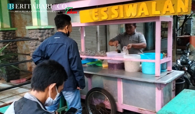 Es Siwalan Minuman Khas Tuban Pelepas Dahaga Saat Buka Puasa