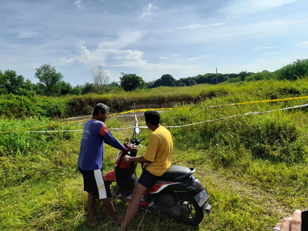 Cerita Warga di Sekitar Lokasi Tanah Ambles Yang Menyerupai Danau