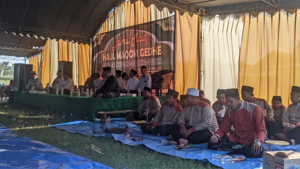 Lestarikan Warisan Budaya Para Wali, Desa Leran Kulon Gelar Dzikrul Maut Haul Maqom Gede
