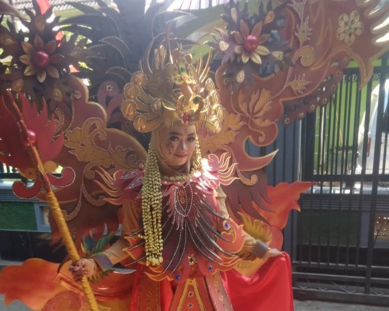 Berkah Kemerdekaan, Pengrajin Kostum Karnival Asal Jenggolo Jenu Banjir Orderan