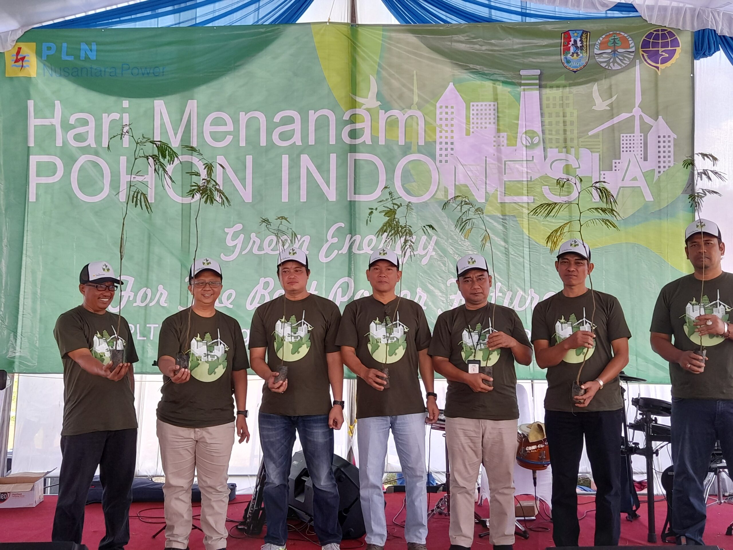 Komitmen Jaga Kelestarian Alam, PT PLN NP Tanam 3.000 Pohon di Hari Menanam Pohon Indonesia