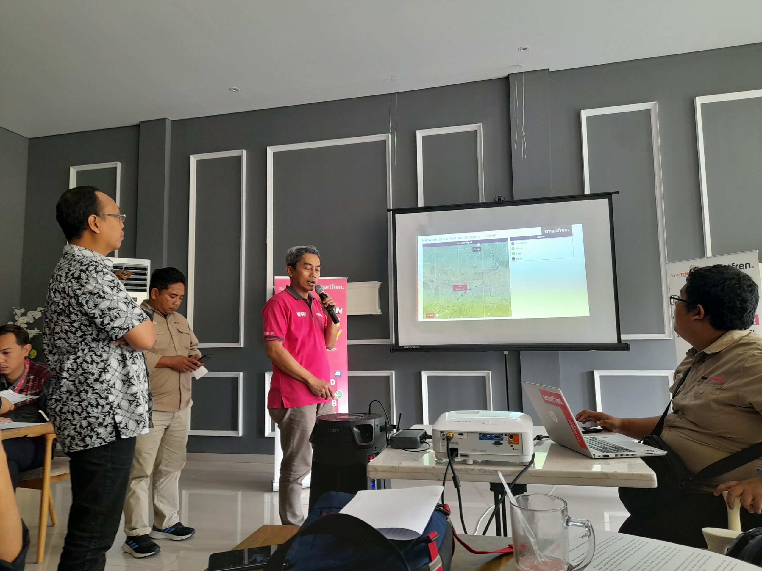 Tingkatkan Kualitas Pelayanan, Smartfren Perluas Jaringan Hingga 1000 BTS di Jawa Timur