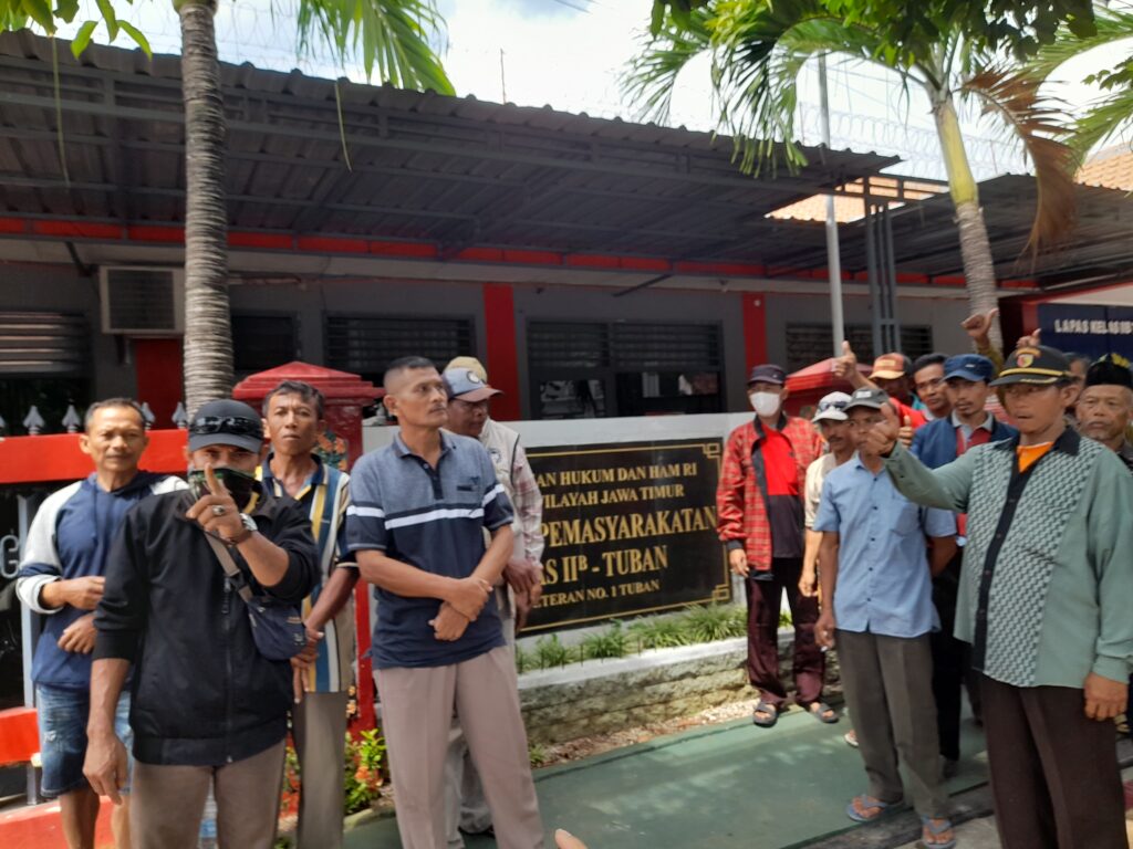 Datangi Lapas Tuban, 80 Persen Warga Beri Dukungan Moral Kepada Kades Bunut Widang