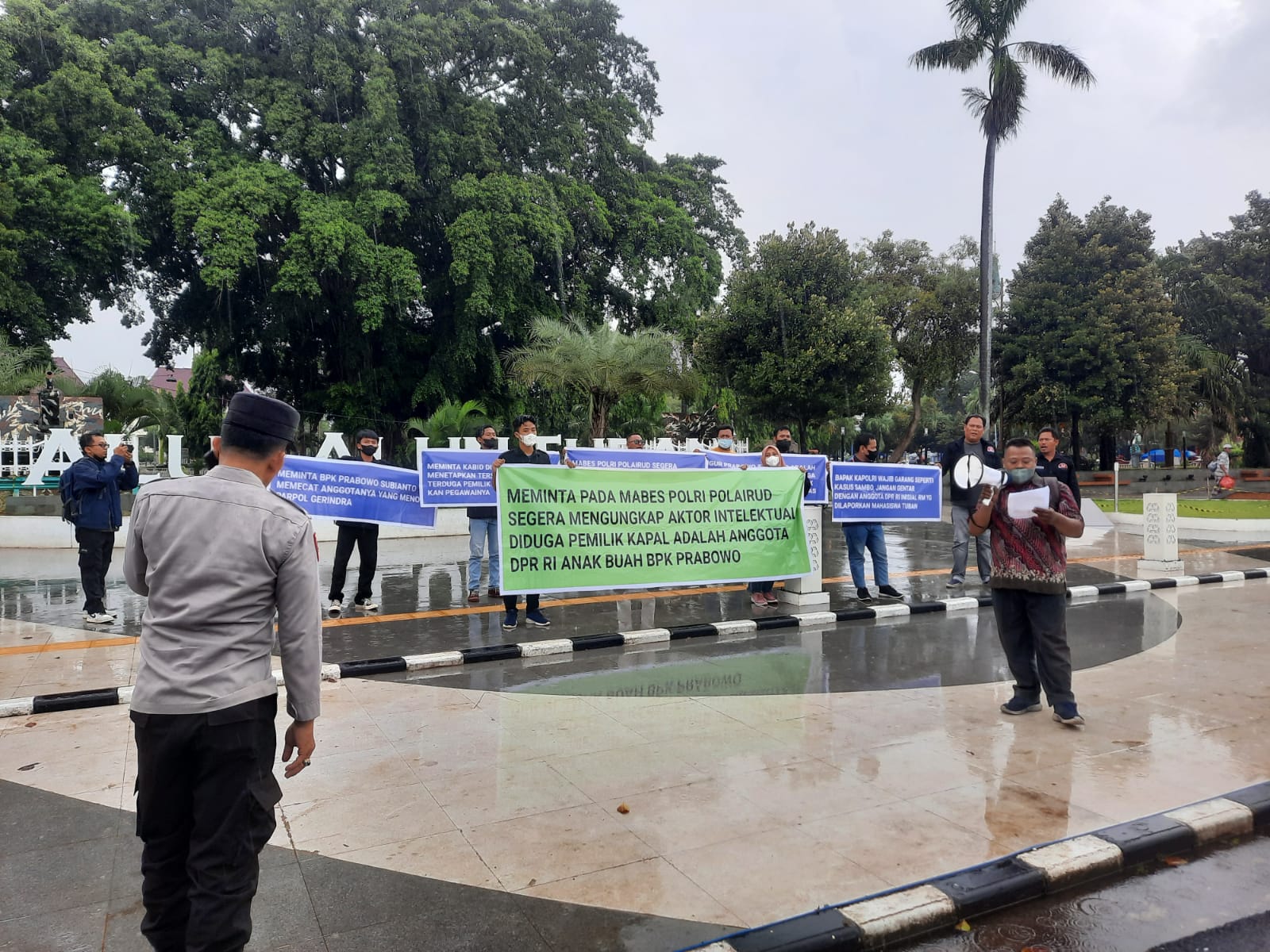 Gelar Aksi, Aliansi Ormas Jatim Dukung Mabes Polri Usut Tuntas Dalang Pencurian BBM di Tuban