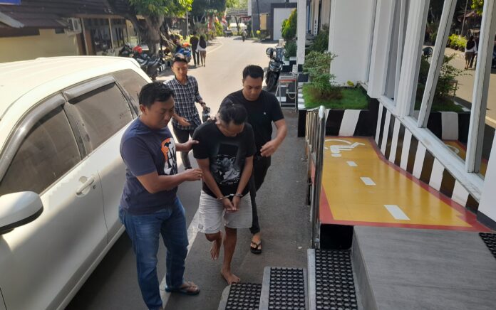 Satresnarkoba Polres Tuban Amankan Penjual Kopi Yang Edarkan Sabu di Terminal Parkir Wisata Kebonsari