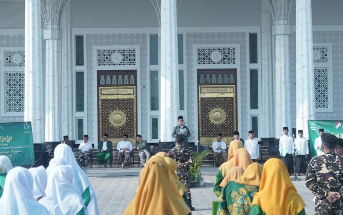 Aksi Atraksi Pagar Nusa dan Banser MWC NU Tuban Meriahkan Upacara Hari Santri