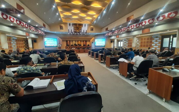 Rapat Gabungan Komisi DPRD Tuban: Hanya 7 Hadir, Separonya Legislatif Yang Tidak Terpilih Lagi