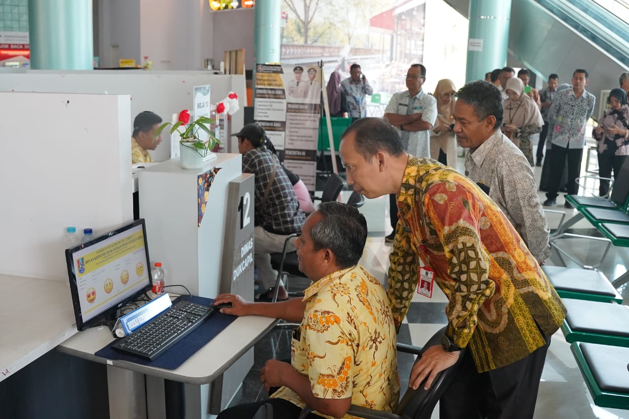 Pjs. Bupati Tuban Tinjau Pelayanan Publik dan Kesehatan