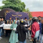 Satreskoba Polres Tuban Bagi-bagi Takjil dan Santuni Anak Yatim di Bulan Suci Ramadan