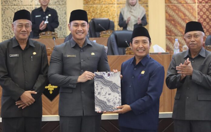 Plong, Dua Raperda Inisiatif Akhirnya Disepakati Pemkab dan DPRD Tuban