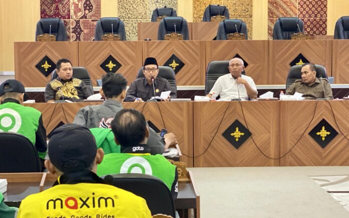 DPRD Tuban Terima Aspirasi Komunitas Ojek Online, Janji Tindaklanjuti ke Provinsi