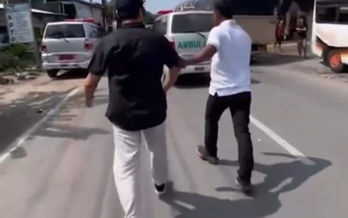 Ambulan Bawa Pasien Kritis Dihalangi Inova di Tuban, Begini Akhirnya