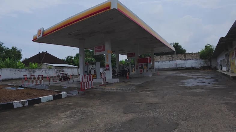 Pasokan BBM Terlambat Sepekan, SPBU Shell Tuban Nyaris Lumpuh