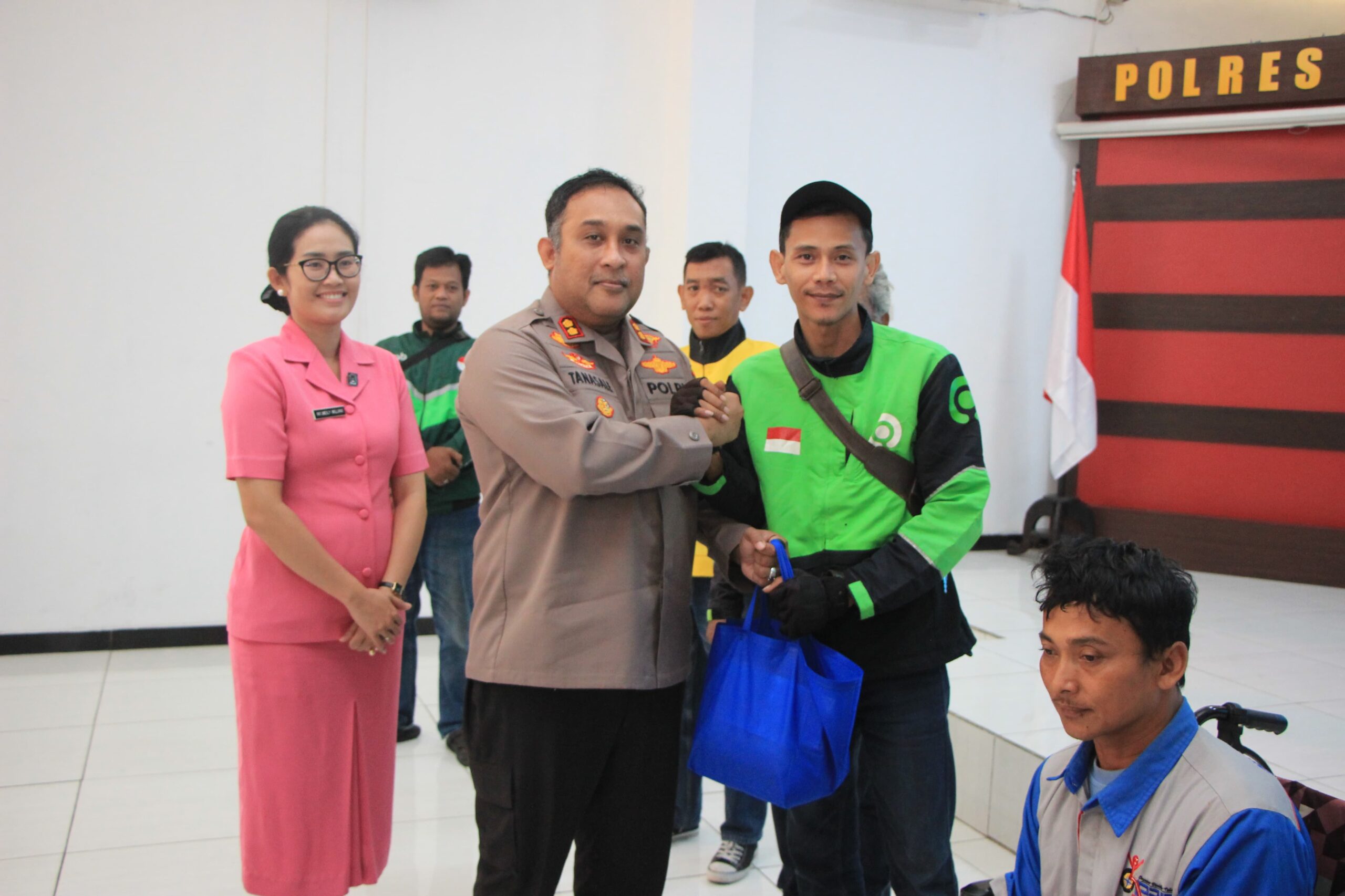 HUT Lalu Lintas Bhayangkara ke-70, Polres Tuban Gelar Doa Bersama dan Pemberian Tali Asih