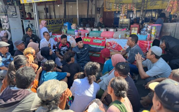 PKL Pantai Boom: Hidup di Tengah Janji Bupati Tanpa Realisasi