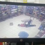 Komplotan Perampok Bersenpi Kuras Brankas Dua Alfamart di Tuban