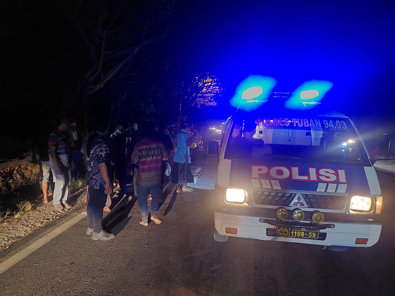 Tragis! Kecelakaan Avanza vs Truk di Tuban, Dua Nyawa Melayang