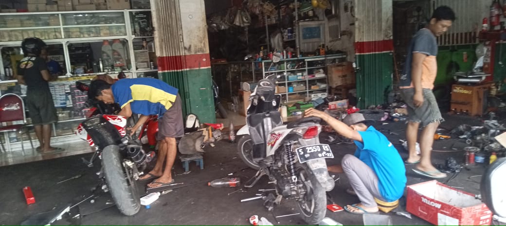 Beri Layanan Servis Gratis, Bengkel Mitra Resmi Pertamina di Tuban Ramai Pengunjung