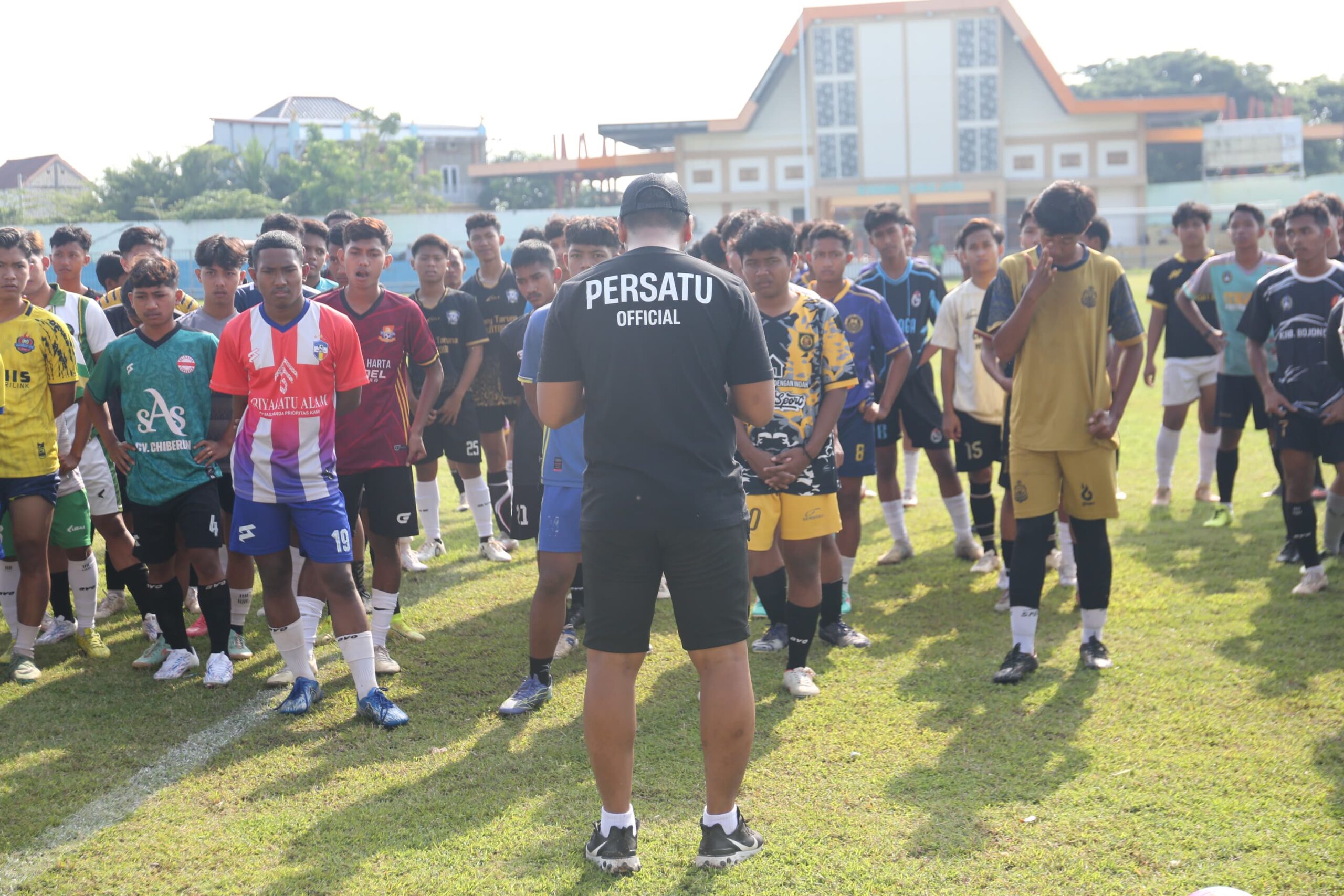 Ratusan Pemain Berebut Tempat di Skuat Persatu Tuban untuk Liga 4 Jawa Timur Ratusan Pemain Berebut Tempat di Skuat Persatu Tuban untuk Liga 4 Jawa Timur