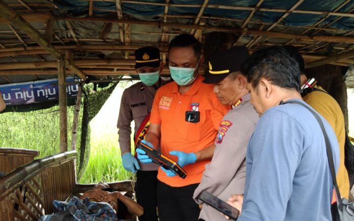 Mayat Pria Misterius Ditemukan di Warung Kopi Desa Maibit, Warga Tuban Geger