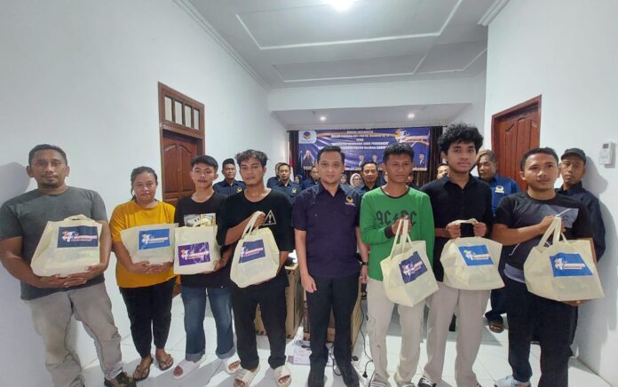 Puncak Peringatan HUT ke-14, DPD Partai NasDem Tuban Bagikan Ratusan Sembako